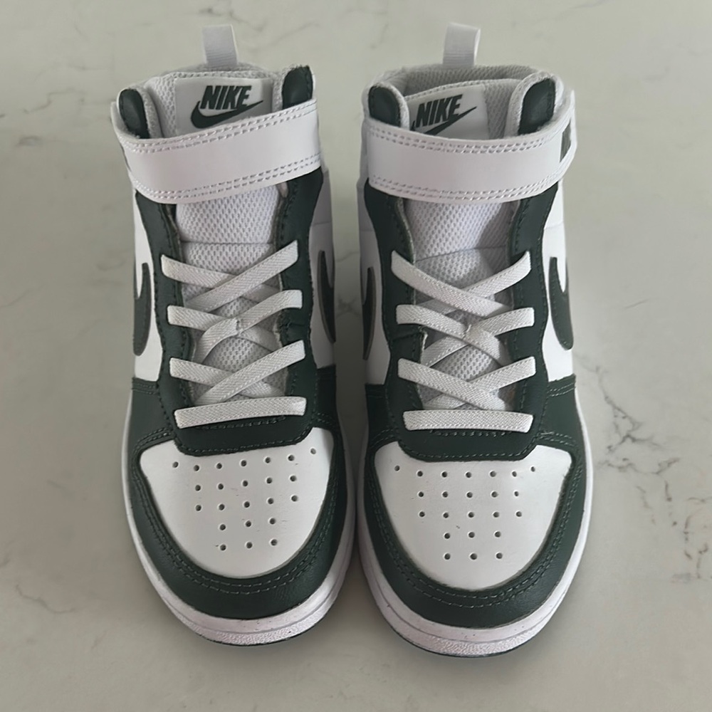Nike Court Borough Mid 2 green and white